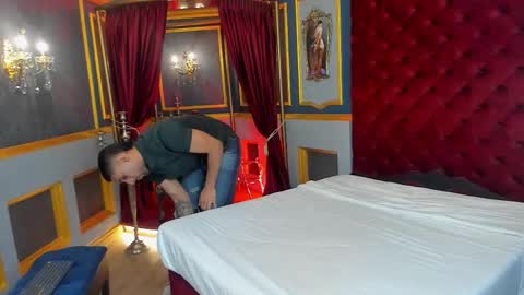 Snapshot of marcovitto chatting on 12.14.25 marcovitto online show from 12.14.25