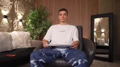 Snapshot of marcoyethan chatting on 11.10.25 Marco and Ethan online show from 11.10.25