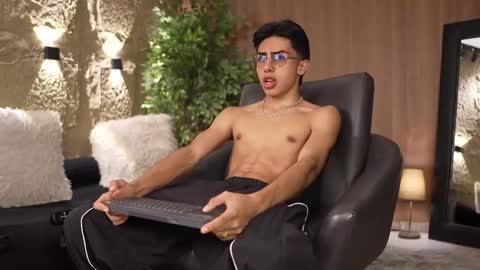 Snapshot of marcoyethan chatting on 11.18.25 Marco and Ethan online show from 11.18.25