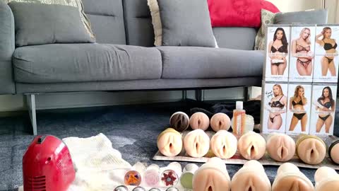 Snapshot of marcsx chatting on 02.04.25 Marc online show from 02.04.25