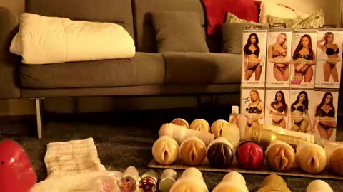 Snapshot of marcsx chatting on 09.14.25 Marc online show from 09.14.25