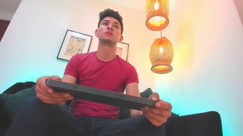 Snapshot of marcus_fire chatting on 03.06.25 marcus_fire online show from 03.06.25