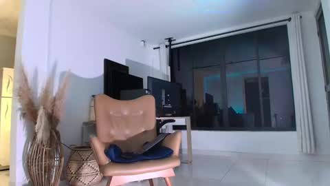 Snapshot of marcus_fire chatting on 09.14.25 marcus_fire online show from 09.14.25