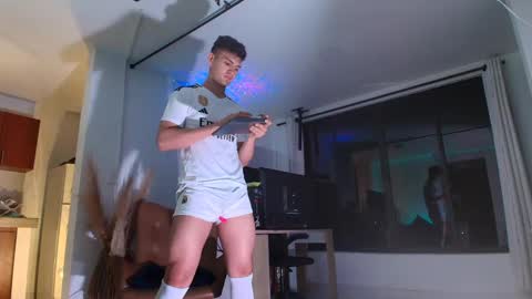 Snapshot of marcus_fire chatting on 09.20.25 marcus_fire online show from 09.20.25