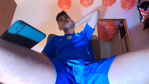 Snapshot of marcus_fire chatting on 09.23.25 marcus_fire online show from 09.23.25