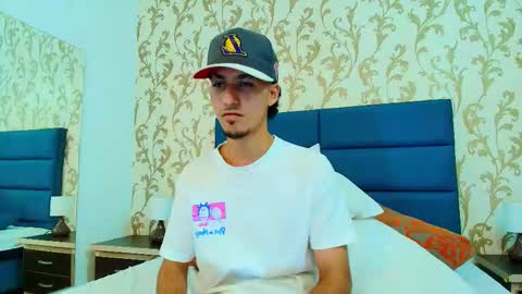 Snapshot of marcus_jeron chatting on 11.24.25 marcus_jeron online show from 11.24.25