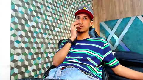 Snapshot of marcus_jeron chatting on 12.14.25 marcus_jeron online show from 12.14.25