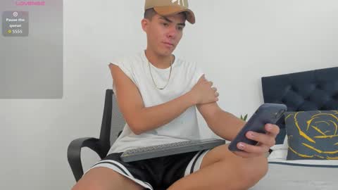 marcus_moreno online show from 11.26.25