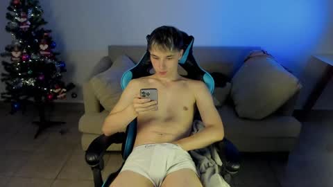 Snapshot of marcussmit chatting on 12.11.24 Marcus online show from 12.11.24