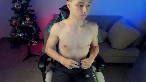 Snapshot of marcussmit chatting on 12.12.24 Marcus online show from 12.12.24