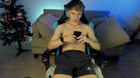 Snapshot of marcussmit chatting on 12.21.24 Marcus online show from 12.21.24