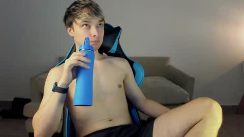 Snapshot of marcussmit chatting on 01.30.25 Marcus online show from 01.30.25