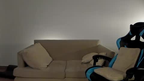 Snapshot of marcussmit chatting on 02.14.25 Marcus online show from 02.14.25