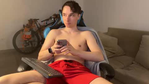 Snapshot of marcussmit chatting on 10.30.25 Marcus online show from 10.30.25