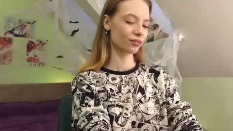  - Alisa online show from 10.31.25