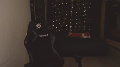 Snapshot of margaret_wilson chatting on 12.18.24 Margaret online show from 12.18.24