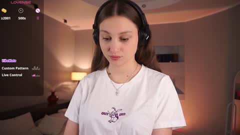 Snapshot of margarethowell chatting on 11.05.25 Margaret online show from 11.05.25