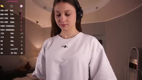 Snapshot of margarethowell chatting on 12.01.25 Margaret online show from 12.01.25