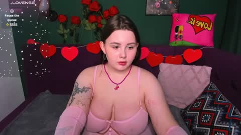 Snapshot of margaretroy chatting on 02.11.25 Margaret 3 online show from 02.11.25