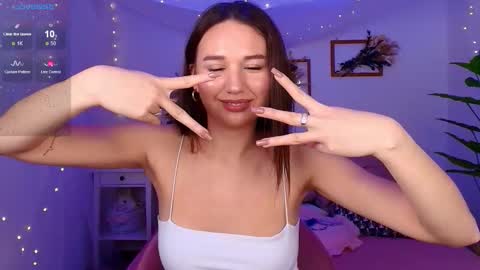 Snapshot of margeritirell chatting on 10.03.25 Margo online show from 10.03.25