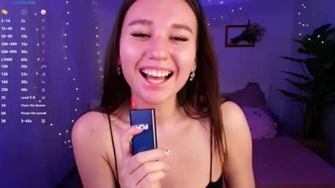 Snapshot of margeritirell chatting on 11.28.25 Margo online show from 11.28.25