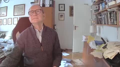 Snapshot of marginalie chatting on 02.05.25 marginalie online show from 02.05.25