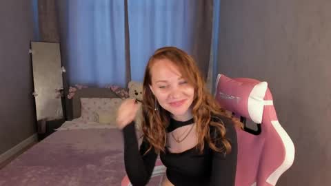 Margo Kellly online show from 04.20.26