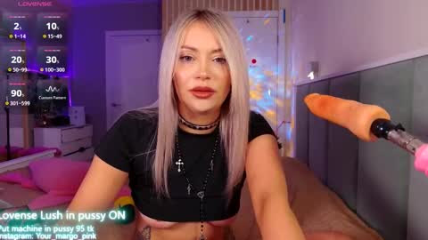 Snapshot of margohotty chatting on 01.12.26 Margo for you online show from 01.12.26