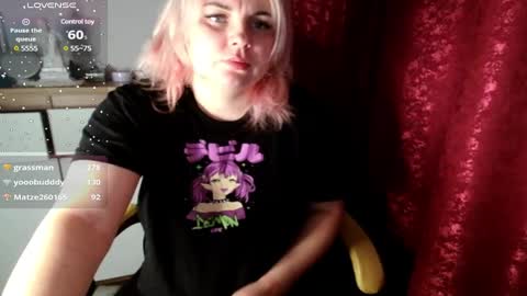 Snapshot of mari_77777 chatting on 02.04.25 Mari online show from 02.04.25