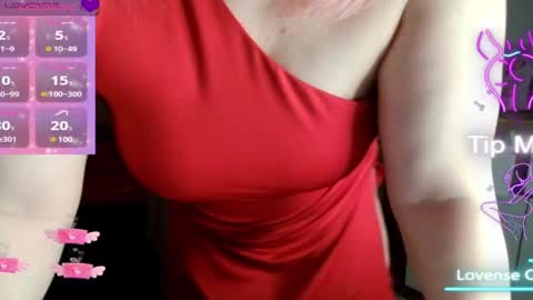 Snapshot of mari_77777 chatting on 02.14.25 Mari online show from 02.14.25