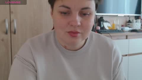 Snapshot of mari_77777 chatting on 10.16.25 Mari online show from 10.16.25