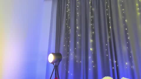 Snapshot of mari_nett chatting on 01.03.25 mari_nett online show from 01.03.25