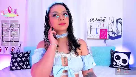 Mari Sweett  online show from 10.27.25