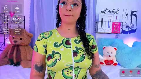 Mari Sweett  online show from 03.15.26