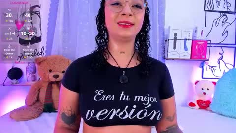 Mari Sweett  online show from 05.21.26