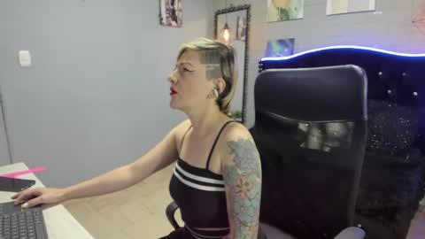 Maria fernanda online show from 12.16.24