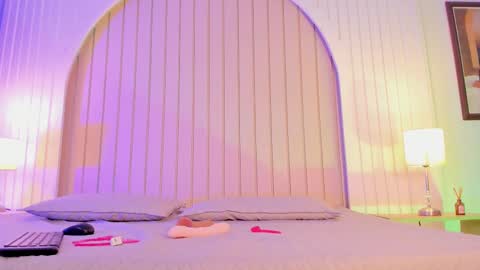 Maria  online show from 11.15.25