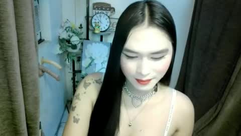 Snapshot of maria_laboxxx chatting on 10.05.25 Marga online show from 10.05.25
