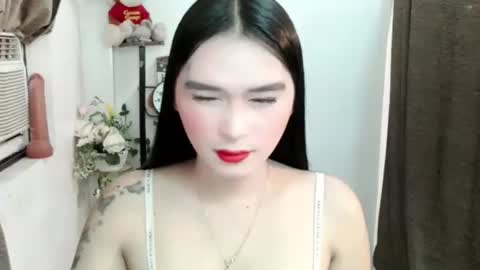 Snapshot of maria_laboxxx chatting on 10.15.25 Marga online show from 10.15.25