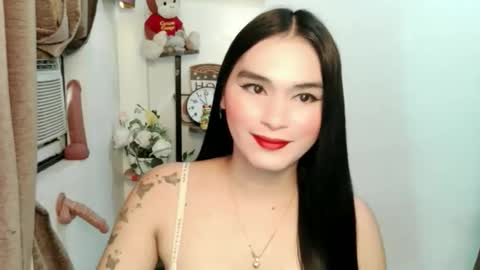 Snapshot of maria_laboxxx chatting on 10.22.25 Marga online show from 10.22.25