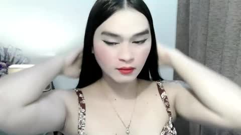 Snapshot of maria_laboxxx chatting on 10.29.25 Marga online show from 10.29.25