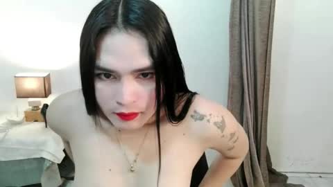 Snapshot of maria_laboxxx chatting on 11.29.25 Marga online show from 11.29.25