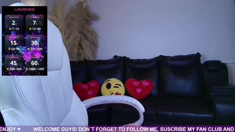 Snapshot of maria_mendoza chatting on 01.29.25 Maria online show from 01.29.25