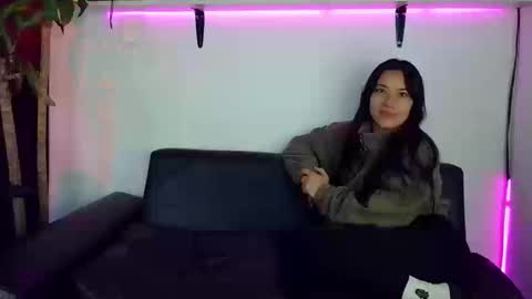 Maria Paula  online show from 09.09.25