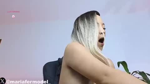 Snapshot of mariafer05 chatting on 01.18.25 Maria Fer online show from 01.18.25