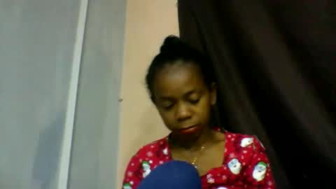 Snapshot of mariah642217 chatting on 05.12.26 mariah642217 online show from 05.12.26