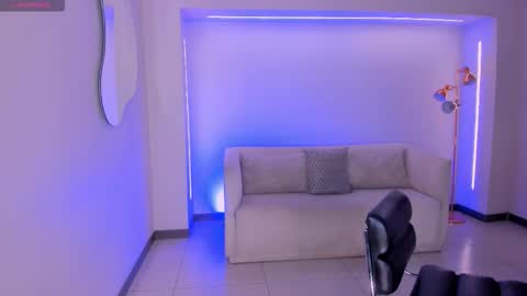 MARIA HERRERA  online show from 09.26.25