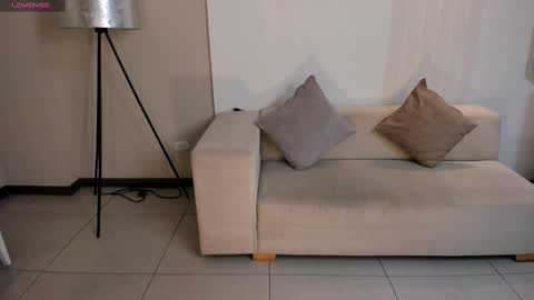 MARIA HERRERA  online show from 10.04.25