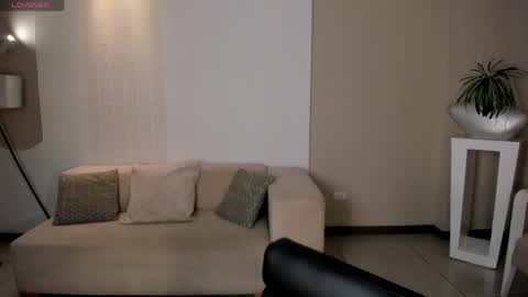 MARIA HERRERA  online show from 05.01.26