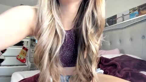 Pinkkitty online show from 12.19.25